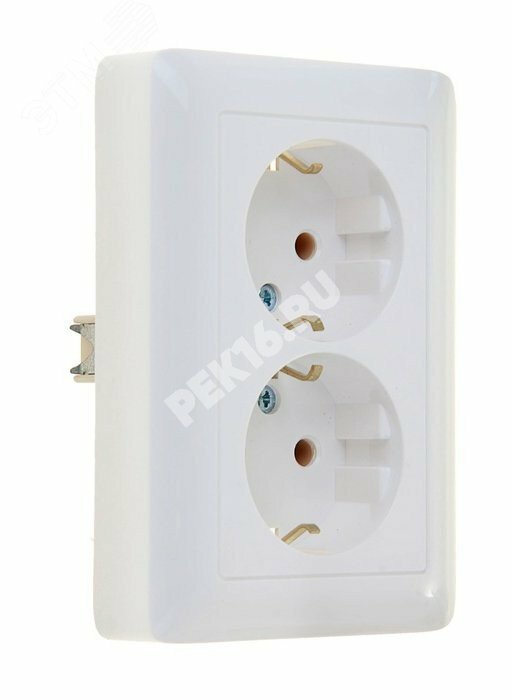 Купить ХИТ Розетка двойная скрытая белая с заземлением без шторок 16А 250В в Казани ХИТ Розетка двойная скрытая белая с заземлением без шторок 16А 250В