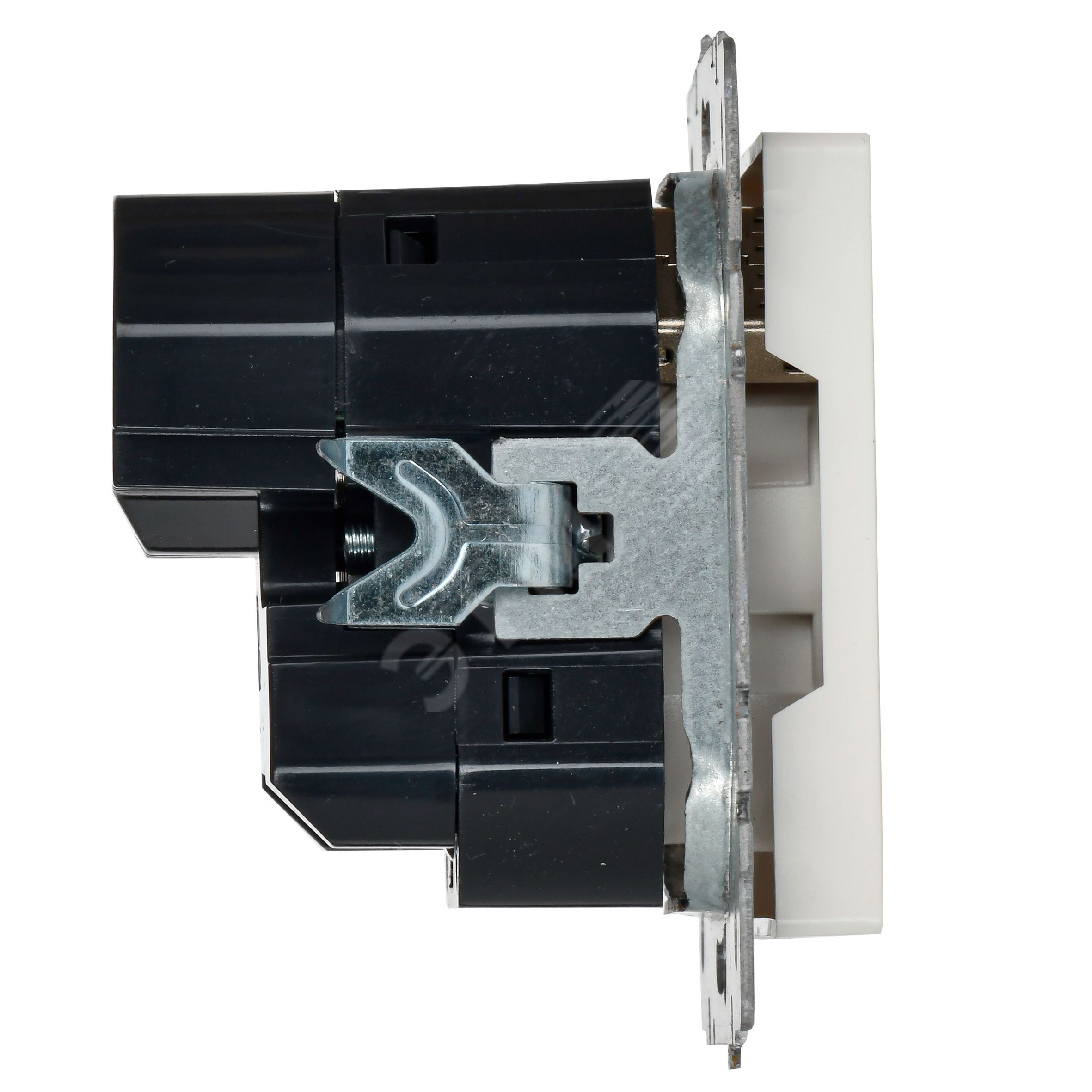 Купить BRITE Розетка с заземлением с защитными шторками 16А с USB A+A 2,1А РЮш10-1-БрБ белый в Казани BRITE Розетка с заземлением с защитными шторками 16А с USB A+A 2,1А РЮш10-1-БрБ белый