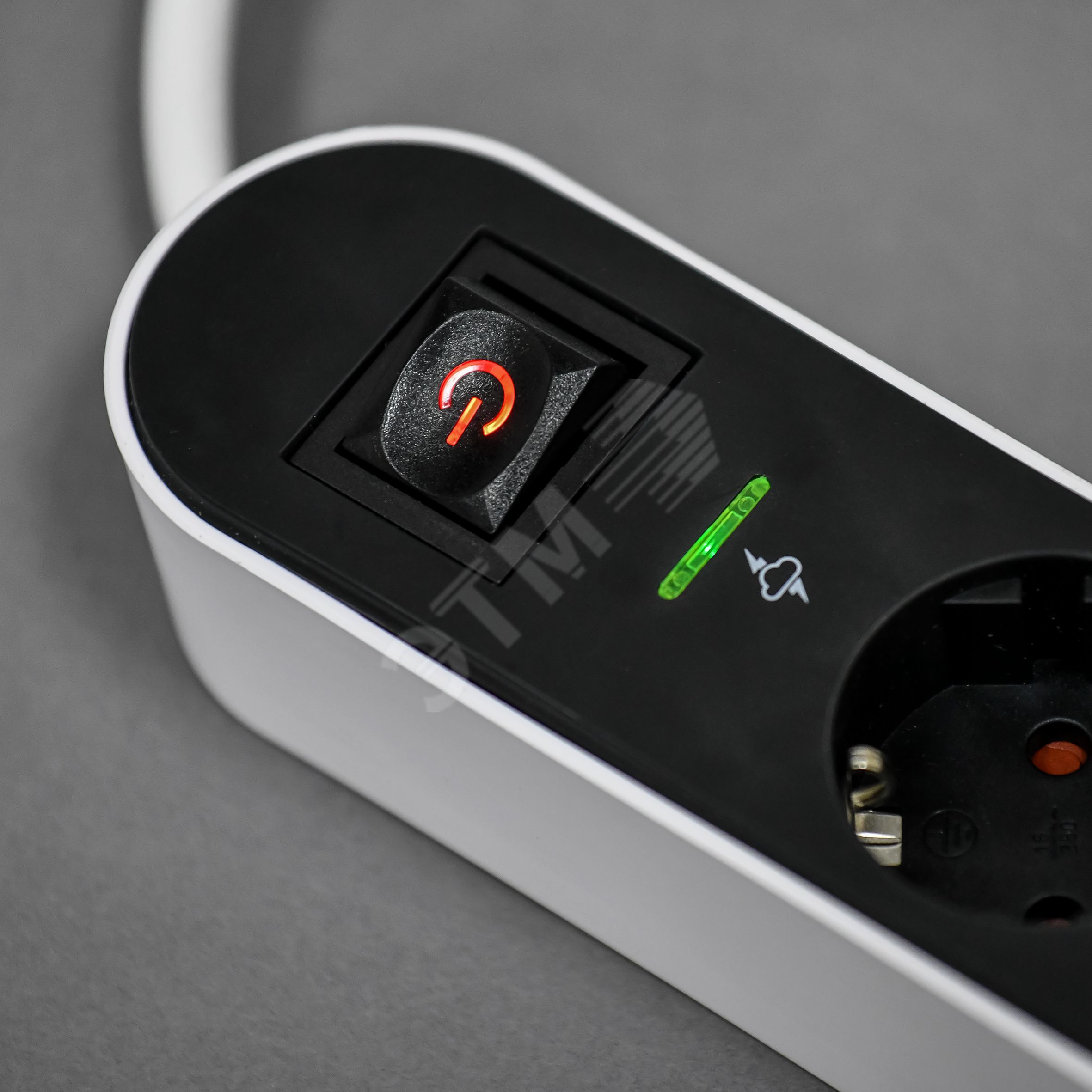 Купить Фильтр сетевой СФ-03К 16А USB A+C 20Вт 1,5м 3х1,5мм2 черный в Казани Фильтр сетевой СФ-03К 16А USB A+C 20Вт 1,5м 3х1,5мм2 черный