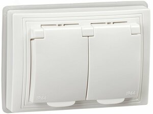 КВАРТА Розетка 2-местная РСбш12-3-КБ-44 с заземляющим контактом с защитными шторками и крышкой 16А IP44 белый